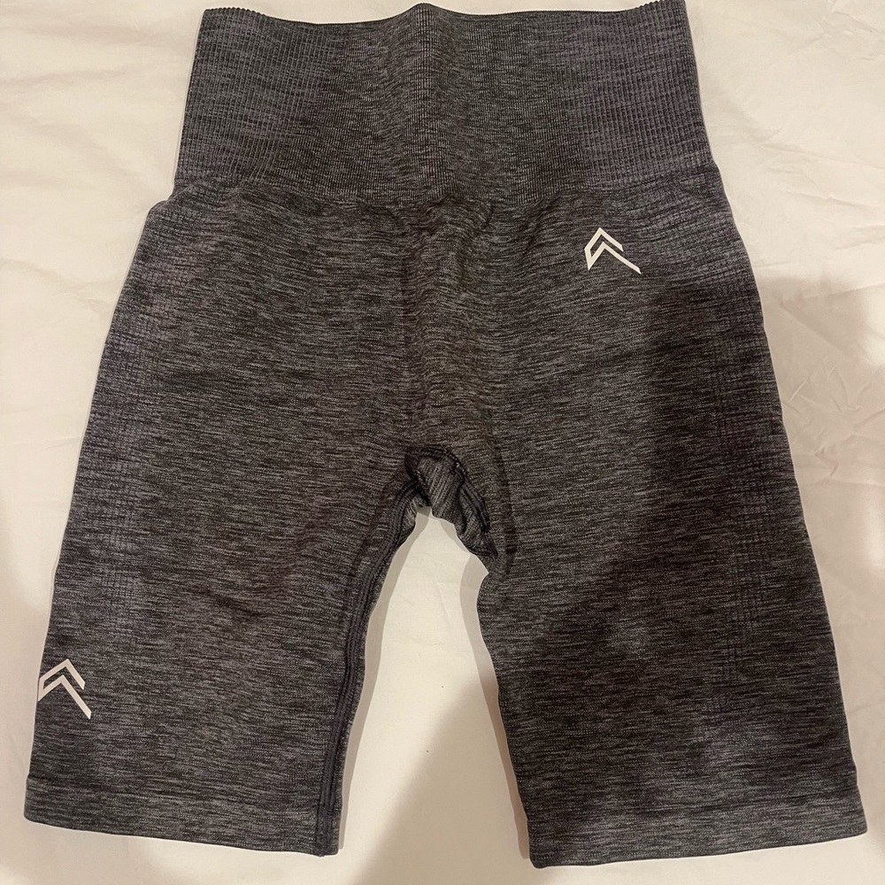 LIKE NEW ONER ACTIVE BIKER SHORTS SZ SMALL